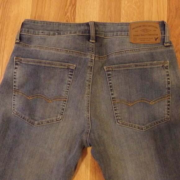 Men's American Eagle Outfitters 360 Extreme Flex 31x32 Distressed Denim Jeans - Picture 1 of 15